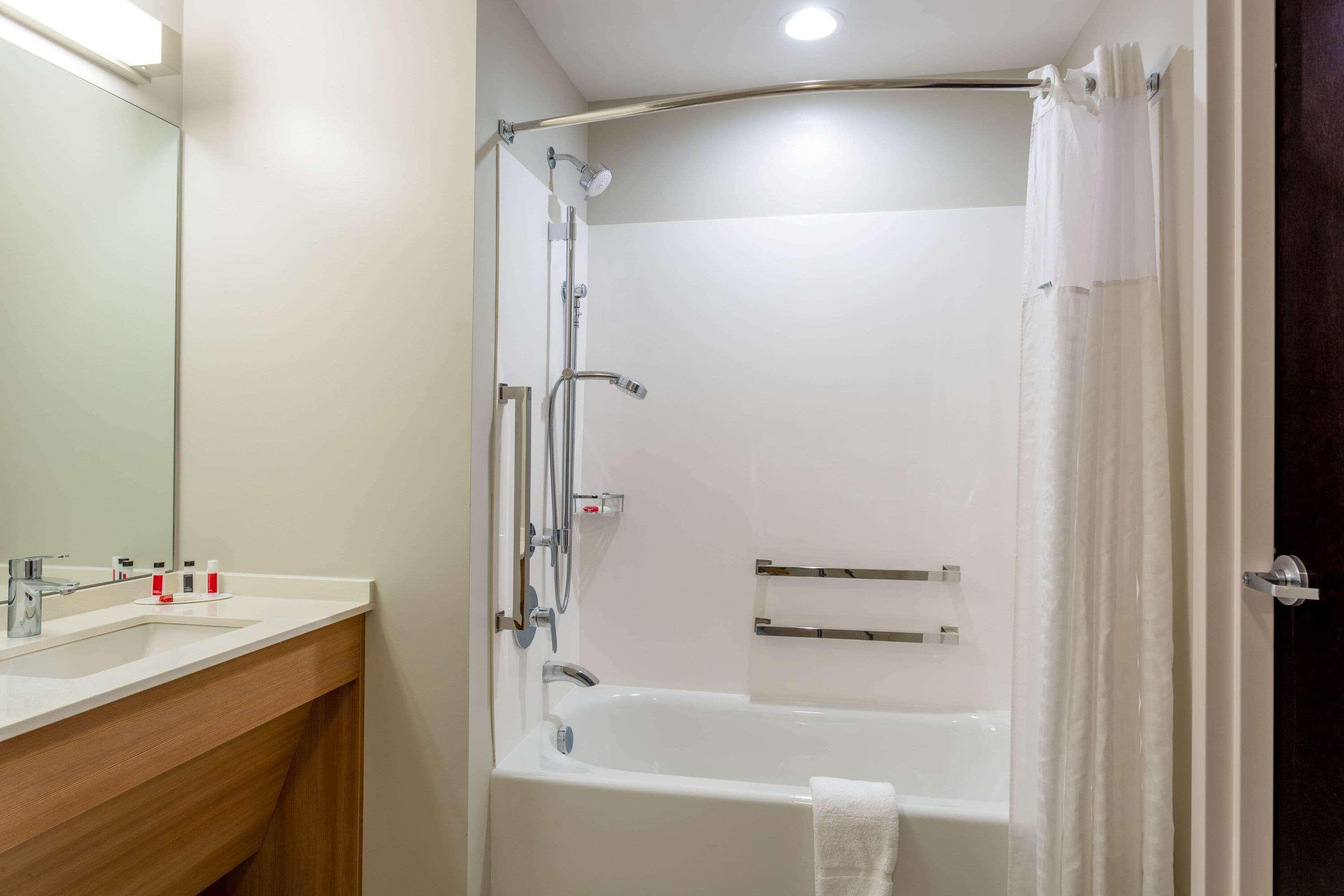Microtel Inn Suites By Wyndham South Hill Extérieur photo